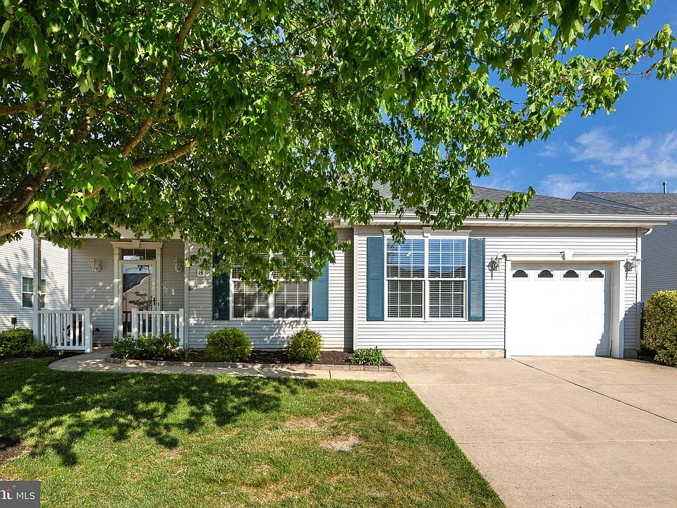 1st image of 15 Reef Ln