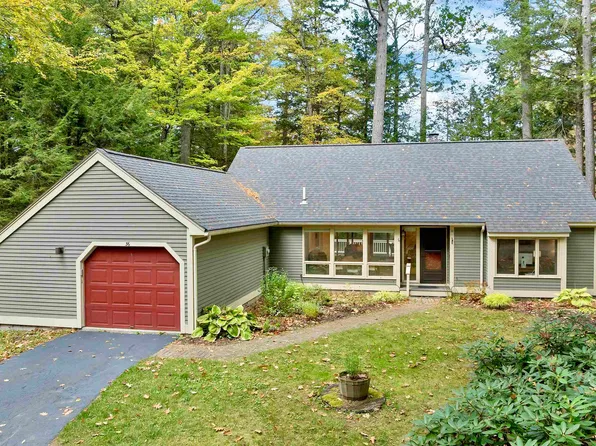 36 Point Breeze Road, Wolfeboro, NH 03894