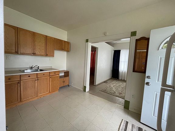 5th image of 36 S 4th St #2