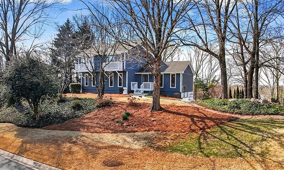 1st image of 2060 Kinridge Rd