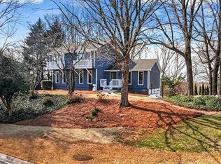 2060 Kinridge Rd, Marietta, GA 30062