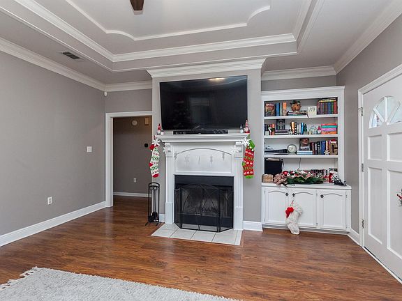 4th image of 9144 Mason Dr