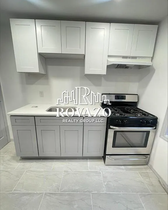 53 Milford Ave #8