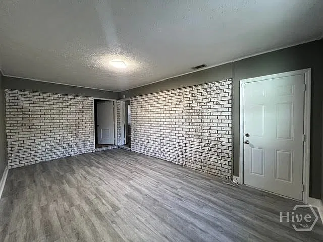 3 bed, 2.0 bath, 1500 sqft, $2,395 — Photo 4