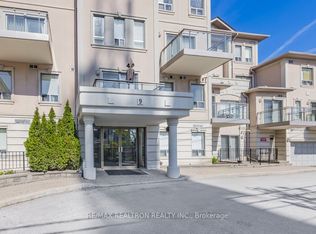 9 Greenbriar Rd #306, Toronto, ON M2K1H4