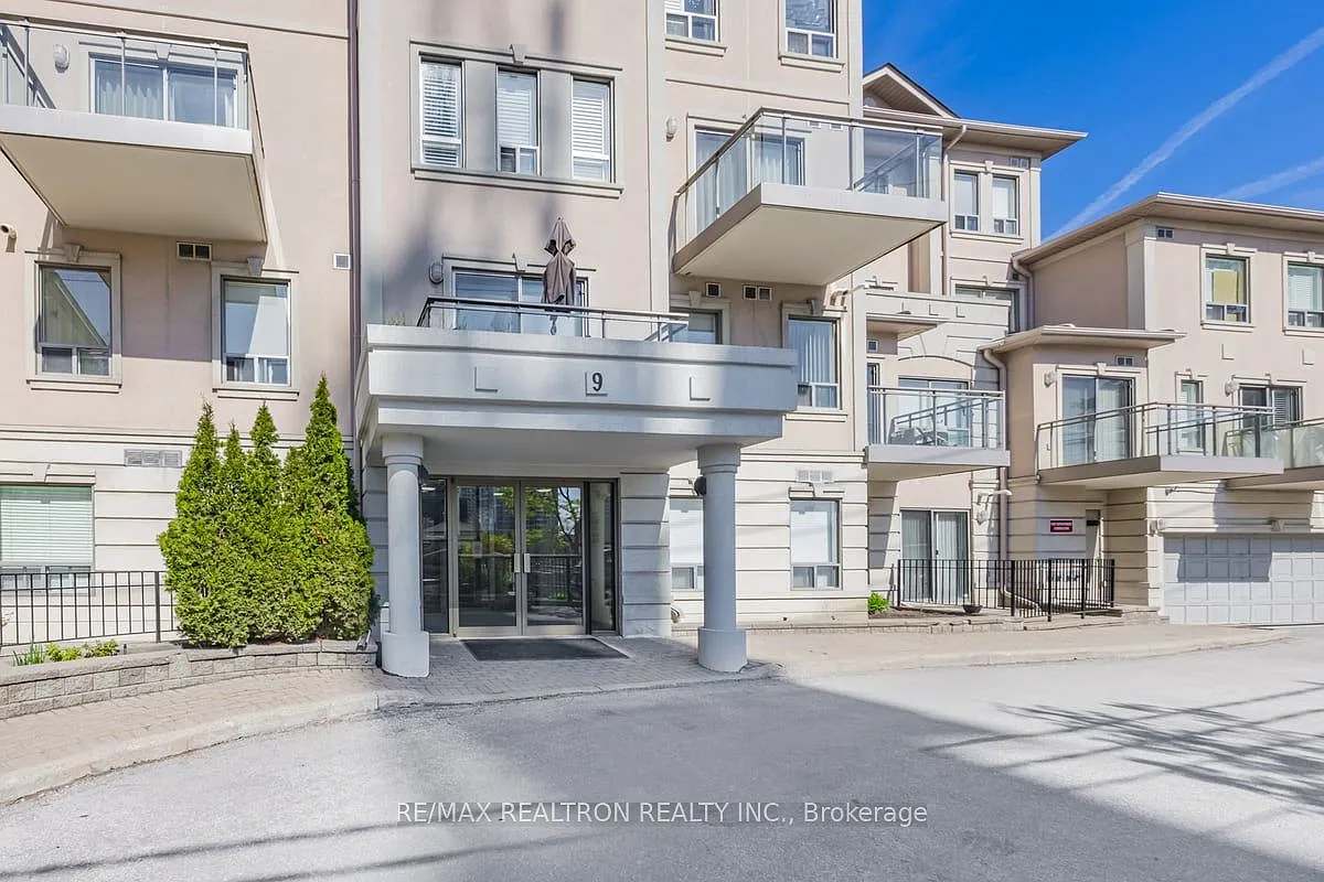 9 Greenbriar Rd #306 photo 1