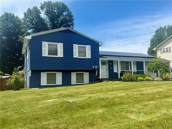 2003 Holly St, Rome, NY 13440