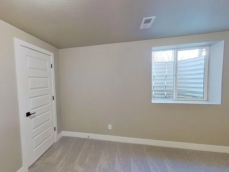 160 Chapel Hill Cir #BASEMENT — Photo 8