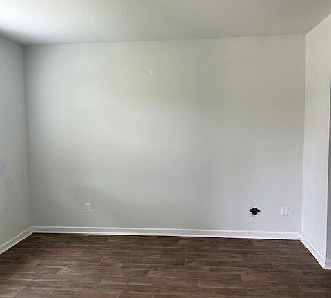 2nd image of 331 Willow Pointe Cir