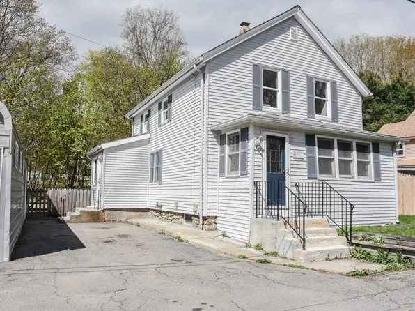 13 Crump St, Hudson, MA 01749