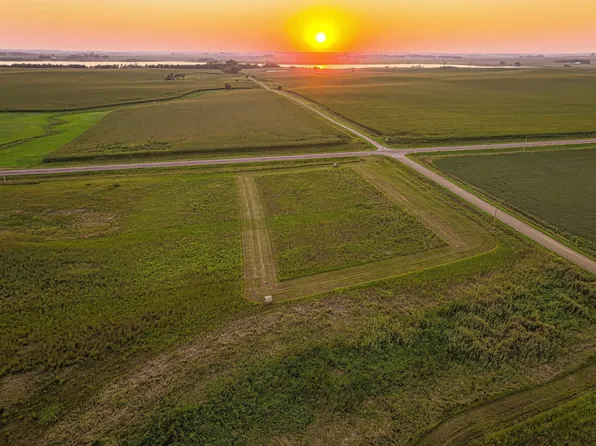 46105 250th St, Colton, SD 57018