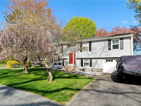 15 Laforge Drive, Coventry, RI 02816