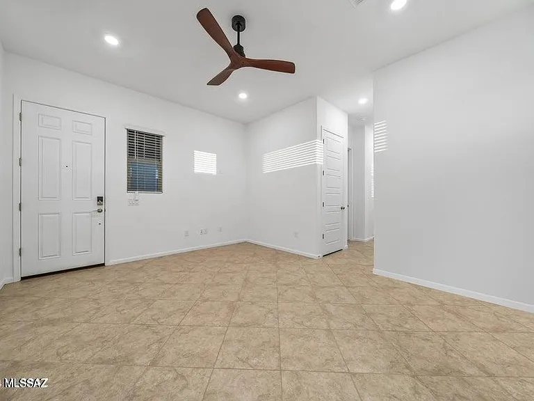 10623 N Iron Peak Dr — Photo 30