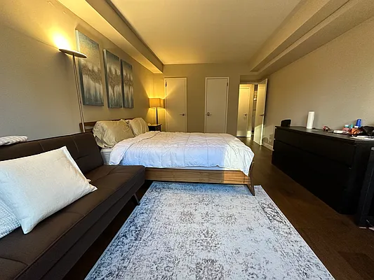 Rented by Keller Williams NYC | media 21