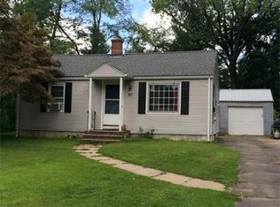 27 Alfred St, Agawam, MA 01001