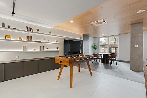 Rented by Carroll Development Leasing LLC | media 34