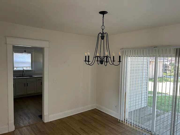 1004 Woodward Ave — Photo 7
