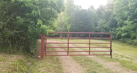 2nd image of 2414 Thunderbolt Ln