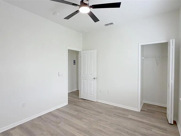 203 Madison Cir — Photo 30