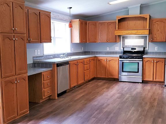 3rd image of 3335 S Center St