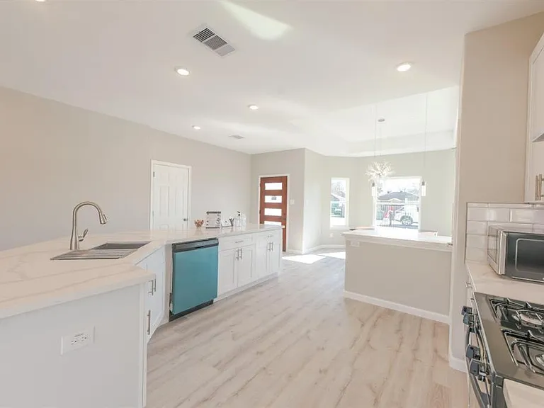 10274 Porto Rico Rd — Photo 11