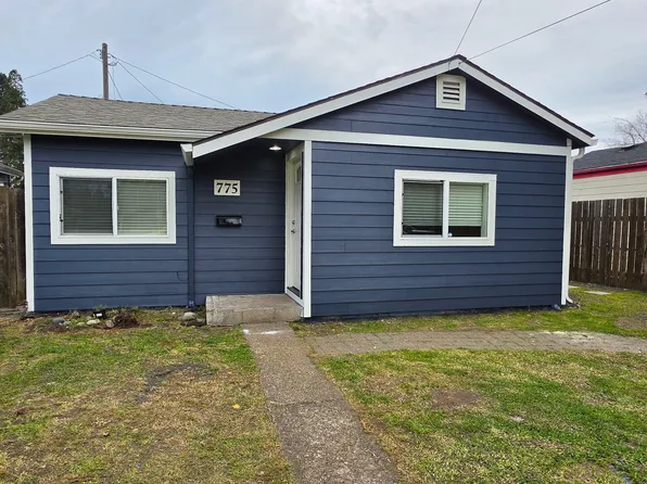 775 18th St NE, Salem, OR 97301