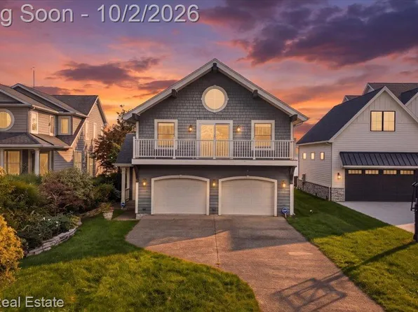 12172 N Lakeshore Dr, La Salle, MI 48145