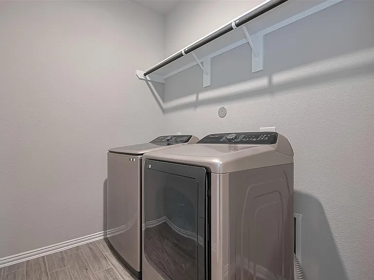 31415 Conover Dr — Photo 22