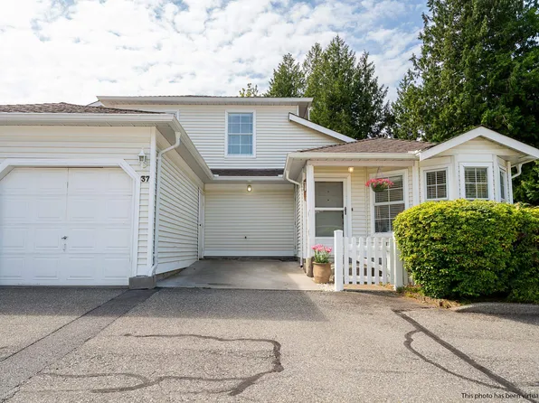 6537 138th St #37, Surrey, BC V3W 0C5