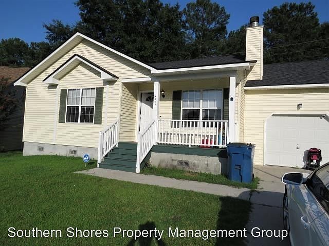 1st image of 459 Courtland Dr