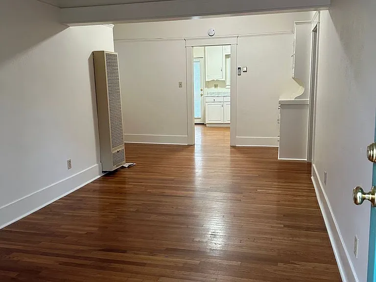 2446 India St — Photo 4