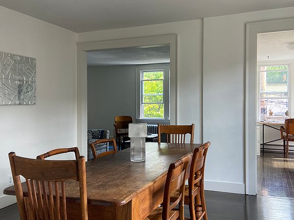 Full dining room