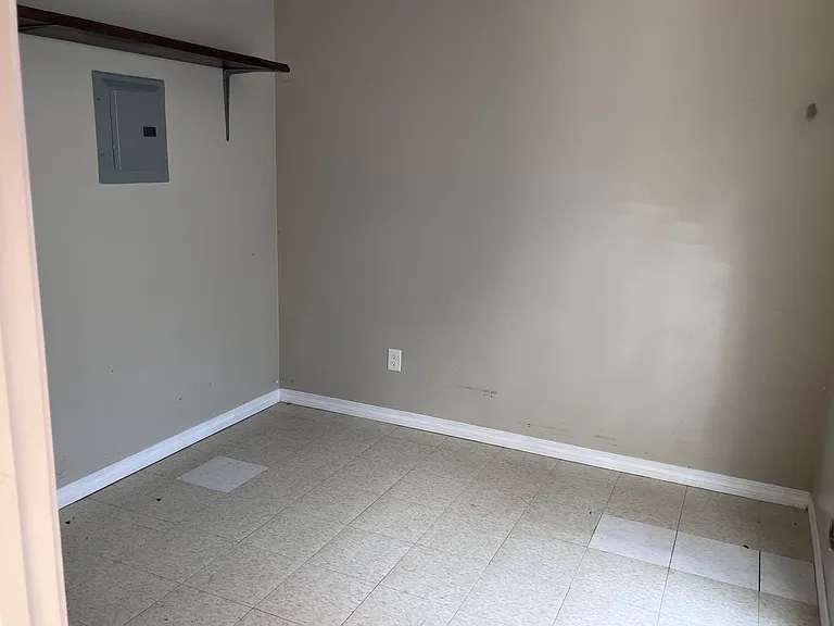 3520 Cold Springs Rd #3 — Photo 8