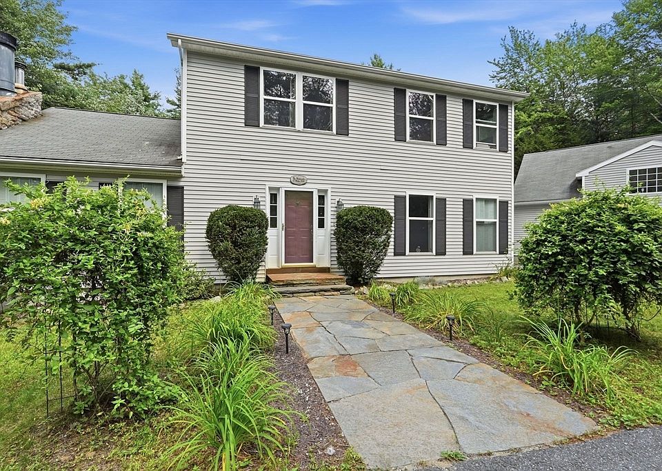 1st image of 17 Phelps Ln