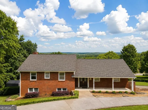 206 Victory Dr, Calhoun, GA 30701