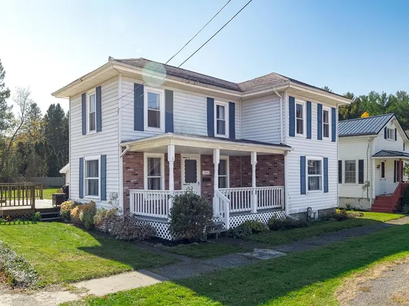 105 McIntyre St, Blossburg, PA 16912
