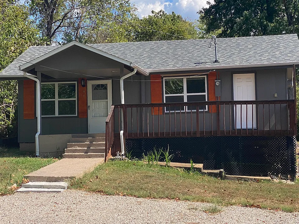 86 Court Ave