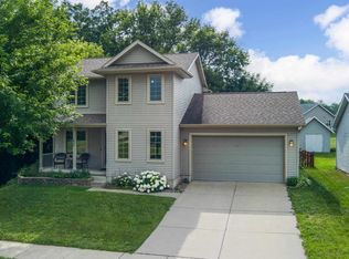 639 Meadow Trce, Deerfield, WI 53531