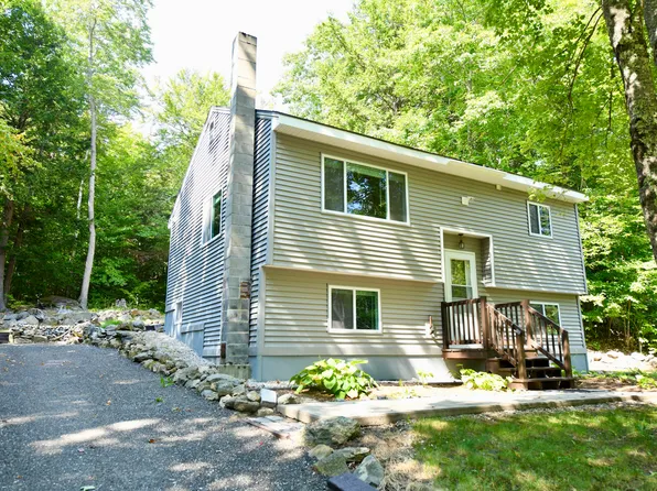68 Lakeside Dr, Windham, ME 04062