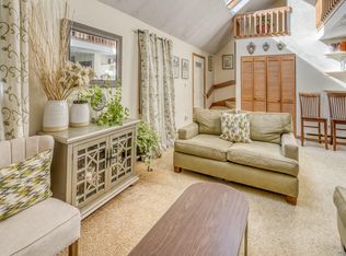 67 Saddle Club Rd, Edgartown, MA 02539