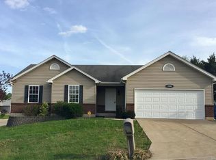 2300 W Ridge Dr, Festus, MO 63028