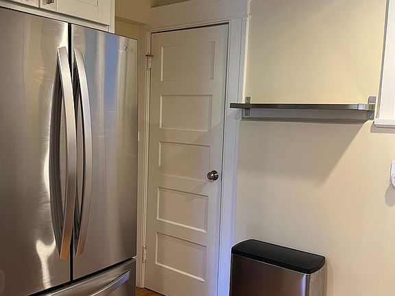 4th image of 223 Roosevelt Way #A