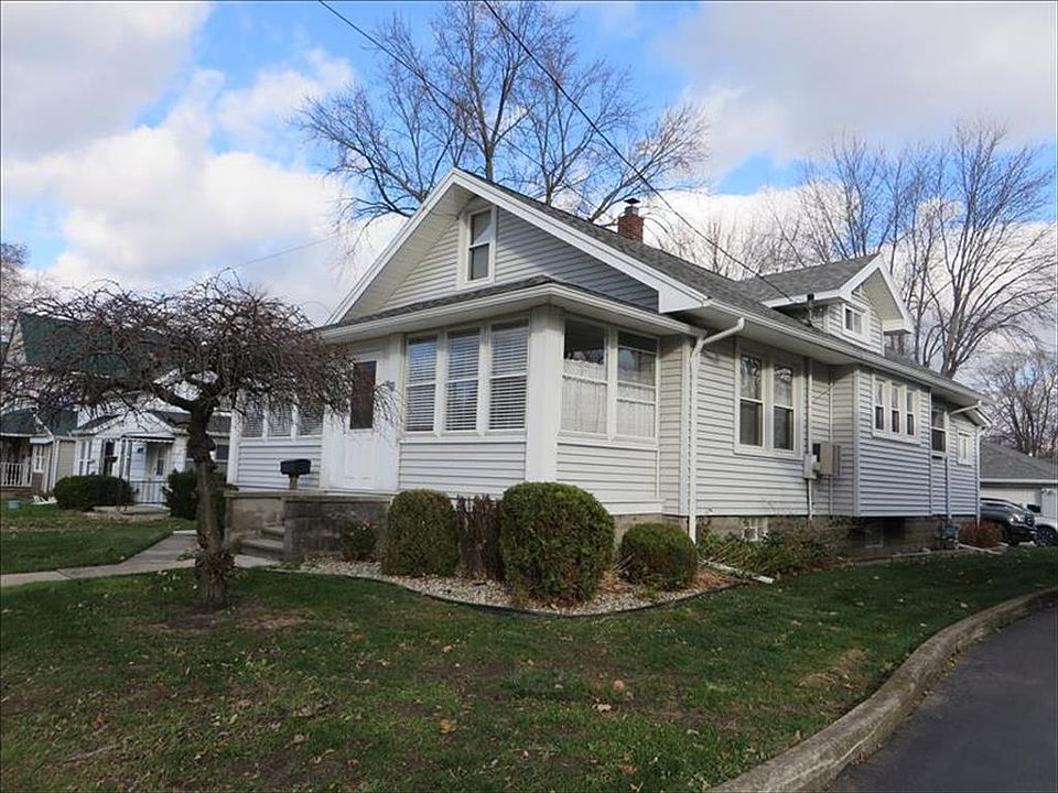 1st image of 714 N Main St