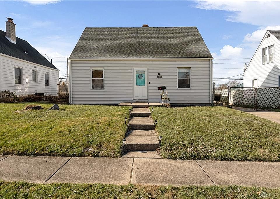 1st image of 2039 W Bataan Dr