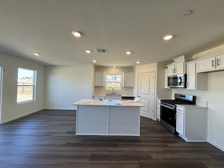 4549 Michelle Dr — Photo 18
