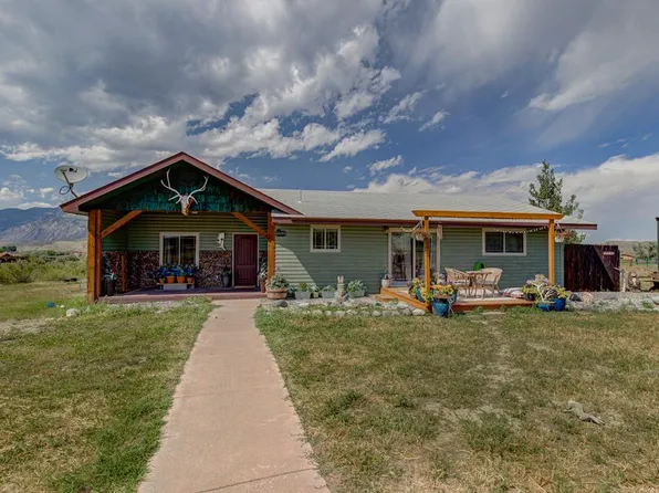 84 Sunburst Dr, Cody, WY 82414