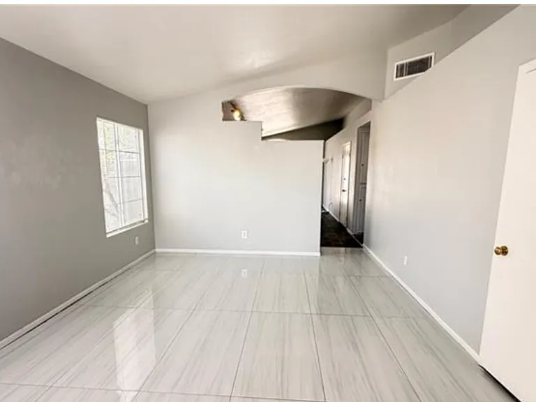 7220 Paradise Bay Dr — Photo 24