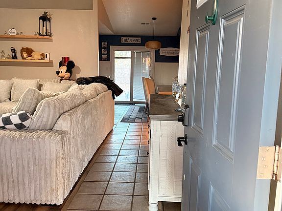 3rd image of 424 Olive Ave #1