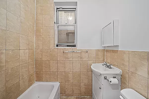 Rented by Vector New York, LLC | media 4