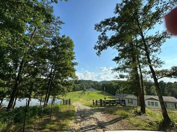 610 Matthew Ln, Grayson, KY 41143